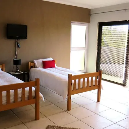 21 On Klein Karoo Apartment Oudtshoorn Exterior photo