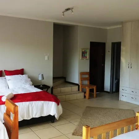 21 On Klein Karoo Apartment Oudtshoorn Exterior photo